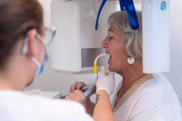 Best Weekend Emergency Dentist in Lawrencevle, IL