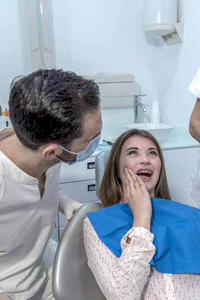 Best Mobile Emergency Dentist in Lawrencevle, IL